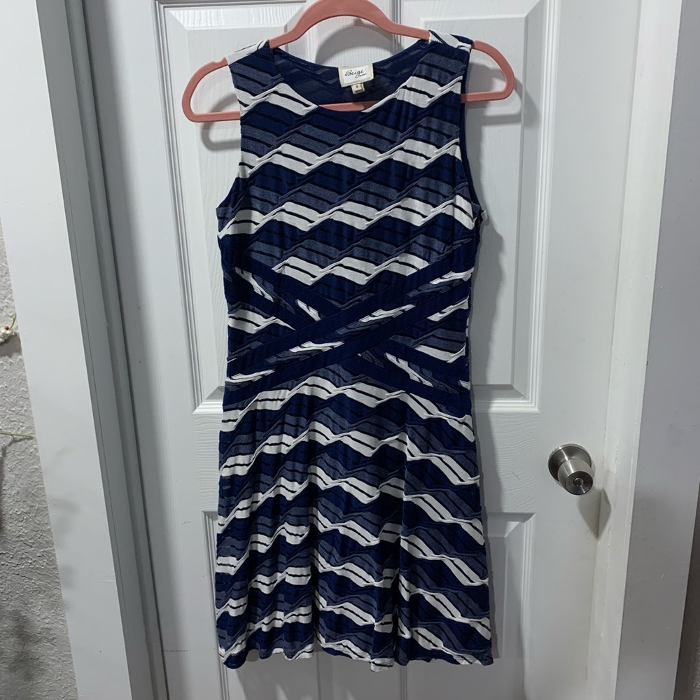 Blue and white design flattering dress